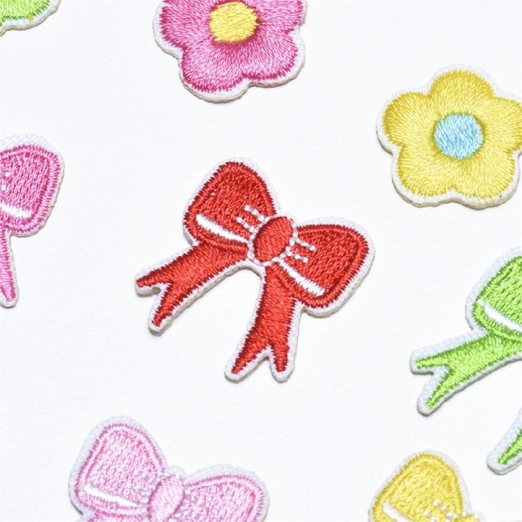 18 peças Patches Bordados de Desenho Animado Laço Adolescente Bordado Patches de Reparo para Artesanato e Decoração de Vestuário