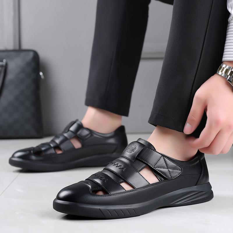 Men's casual leather sandals men's Korean version trend hole shoes summer men's shoes work shoes men's black Velcro sandals