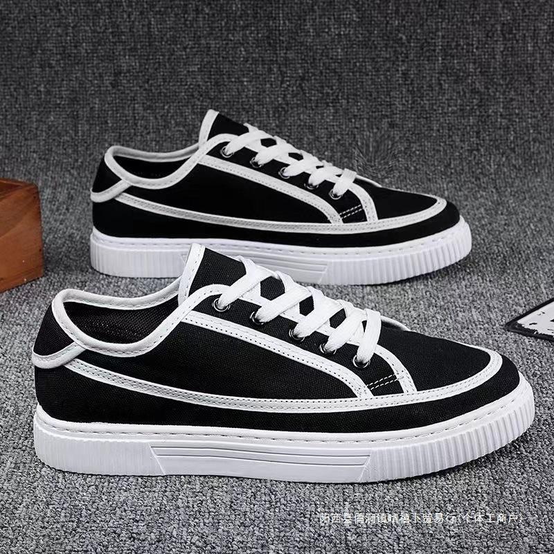 2025 neue Canvas Herrenschuhe Sommer atmungsaktiv Nischendesign lässige Board Schuhe Sport schwarze Stoffschuhe trendige Schuhe Spot