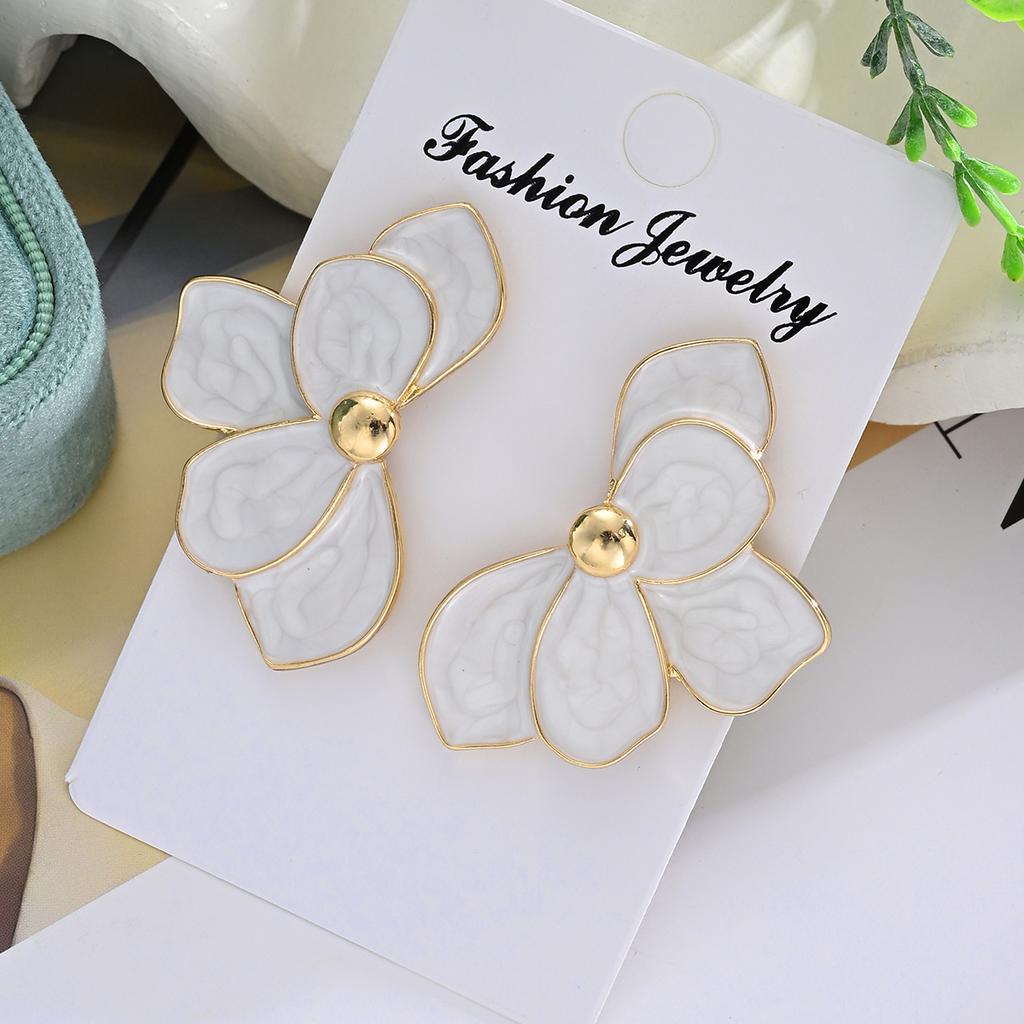 Fashion Enamel Petal Flower Stud Earrings for Women Korean Elegant Geometry Earring Exquisite Daily Trendy Jewelry Gift 2026 New