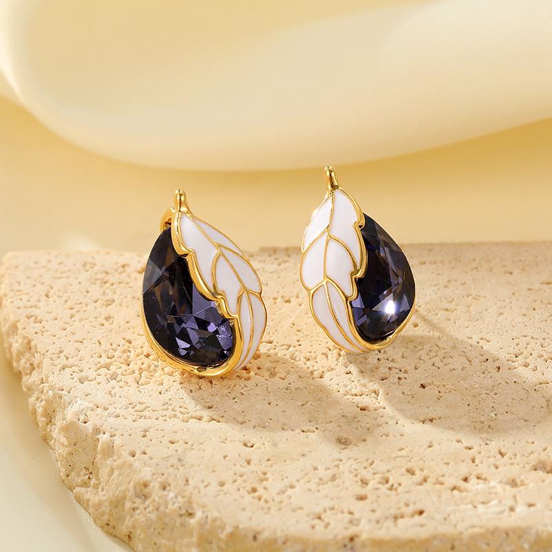 

2024 Leaf-Shaped Zircon Stud Earrings: Vintage Design, High-End Natural Temperament Dangles 18K золотой