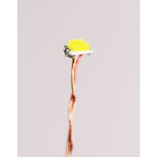 Pre-wired 0.16mm 0603 (1608) chip LEDs. 20 pairs. Ideal for lighting dioramas, plastic models, miniature cars, etc. Includes 60 resistors (3 types: 3V