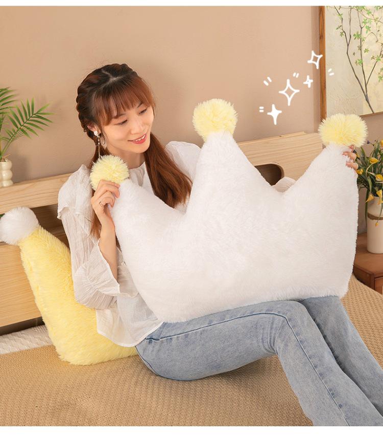 Nordic Crown Pillow and Sofa Cushions - Cute Heart-Shaped Backrest for Bed and Bay Window