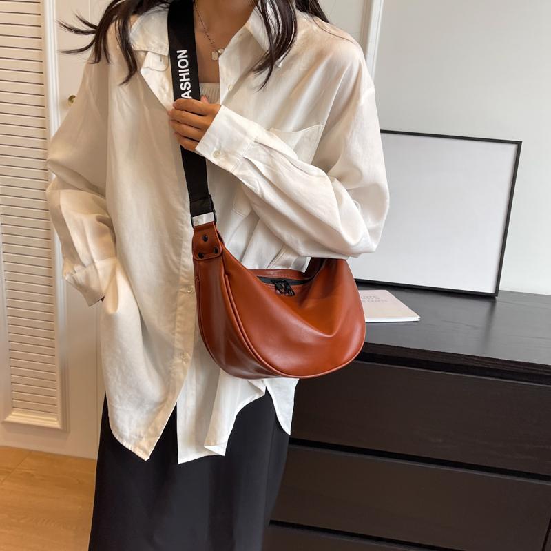 Women Vintage Solid Color Flap Small Saddle Shoulder Underarm Bag Fashion PU Leather Casual Crossbody Bag