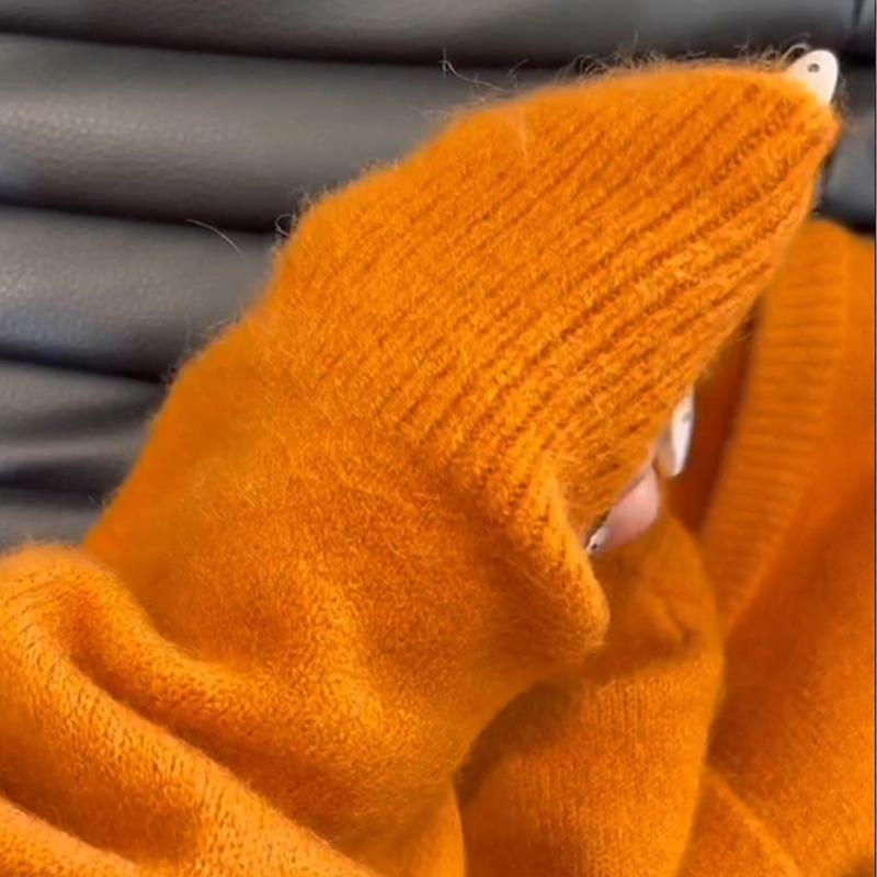 Love Horse Orange Cashmere Sweater Women's Autumn and Winter Casual Versatile Silver Buckle Cardigan