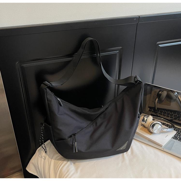 

Мужская сумка-мессенджер модного бренда 2025 новая модная повседневная функциональная для велоспорта спортивная трендовая мужская на плечо чёрный