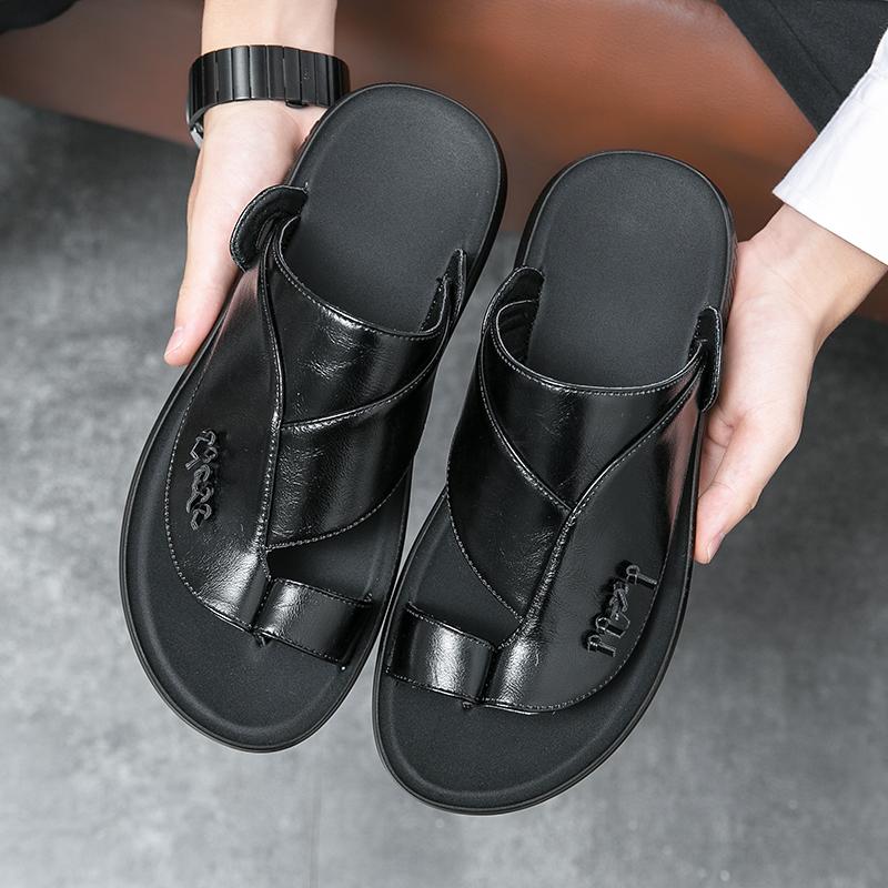 Fashion Quality Comfortable Breathable Fashion Men One Piece Exposed Toe Design Casual Slippers Outdoor Non-slip Soft Leather Slippers