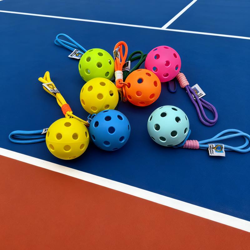Kreativ Pickleball Ketsjer Metal Nøglering Farverig Hul Golfbold Nøgleringe Dink Bold Fans Fest Gavepose Vedhæng