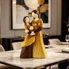 Family of 3 Statue Gift Idea Faceless Resin Sculpture Sentimental Parent and Children