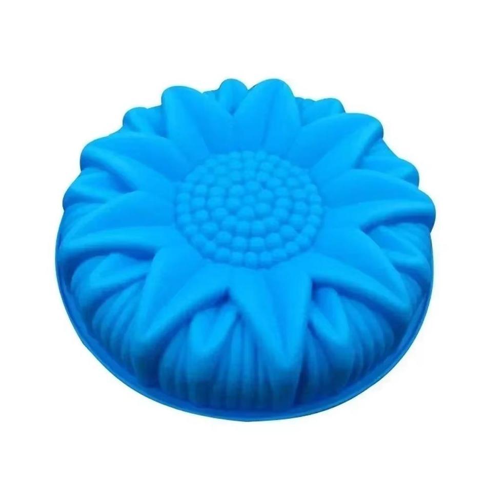 1 Pcs Sunflower Shaped Pastry Mold Kitchen Cake Mold Kitchen Baking Tools Random Color Dessert