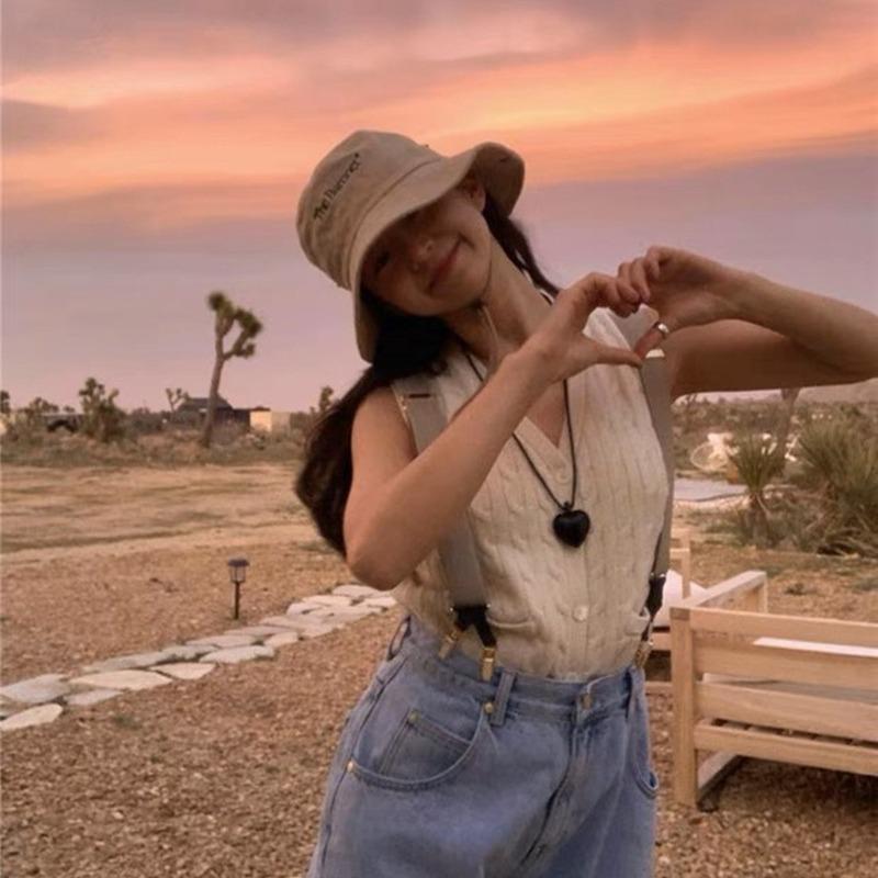 Spade Heart Leather Hemp Rope Necklace: Adjustable, Stylish Collarbone Chain