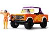 1:24 WWE 1973 Ford Bronco with Macho Man Randy Savage Diecast Model Car [Parallel Import]