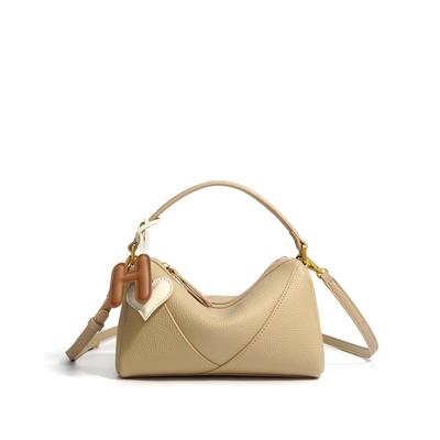 2025 New First-layer Cowhide Bag Fashionable and Simple Shoulder Crossbody Niche Design Cowhide Bag