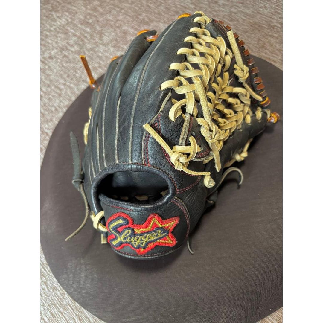 Used Kubota Slugger Softball Boys  Gloves Black/Camel Price Reduced