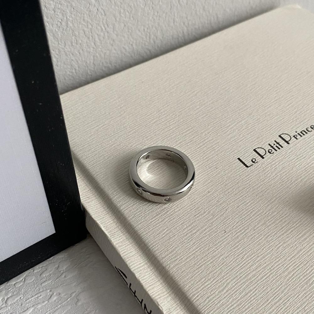 

Green Black Long Chain Necklace Exaggerated Necklace and Rings Flower Necklace for Women Girls A