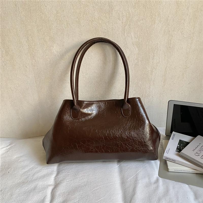 PU Tote Bag for Women with Cracked Texture Design and Metal Clasp Closure Ideal for Daily Use Work and Casual Outings
