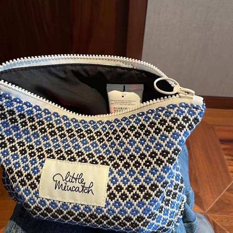 Pineapple Memory Blue Cherry Handmade Crochet Geometric Makeup Bag - Large Capacity Clutch
