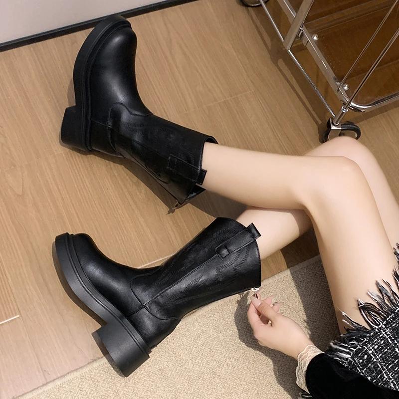 Fashion 2024 Hot Sale Women's Shoes Mid-Calf Women's Boots Classics Modern Boots Women Embroidery Round Toe Med Heel Slip On Shoes Women