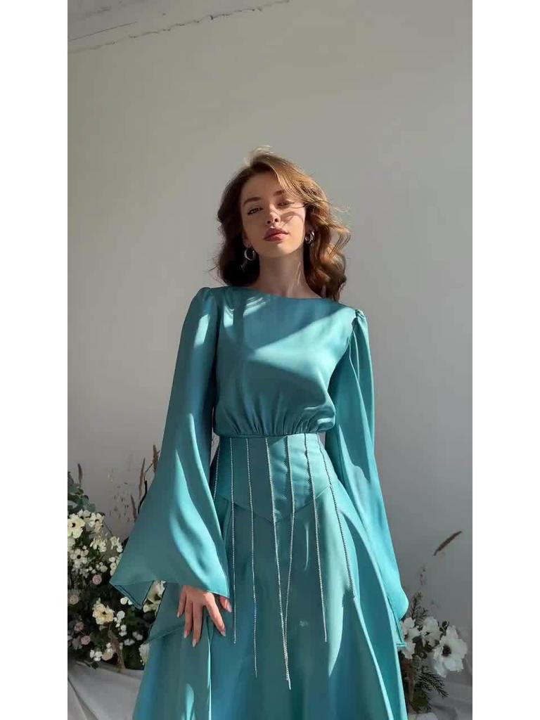 2023 Autumn Rhinestone Inset Lace-up Flared Sleeve Slimming Socialite Dress