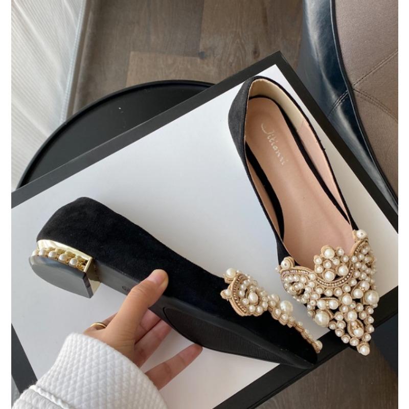 New Crown Pearl Flats Women Wedding Shoes Pointed Toe Female Dress Moccasins Low Pearl Heel Ladies Luxury Style 43