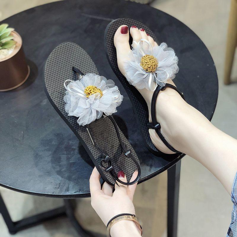 Summer and Autumn New Flat-bottomed Non-slip Sanya Seaside Beach Shoes Niche Fashion Design Sense with Skirt Sandals Women