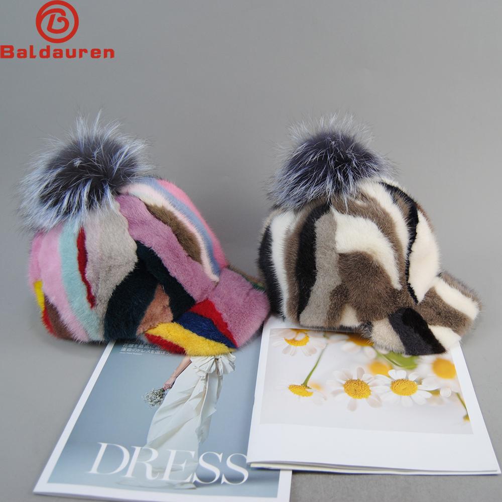 

2023 New Arrival Girls Mink Fur Hat Fashion Winter Solid Knit Real Fur Baseball Hats Women Mink Fur Caps Fox Fur Pompoms