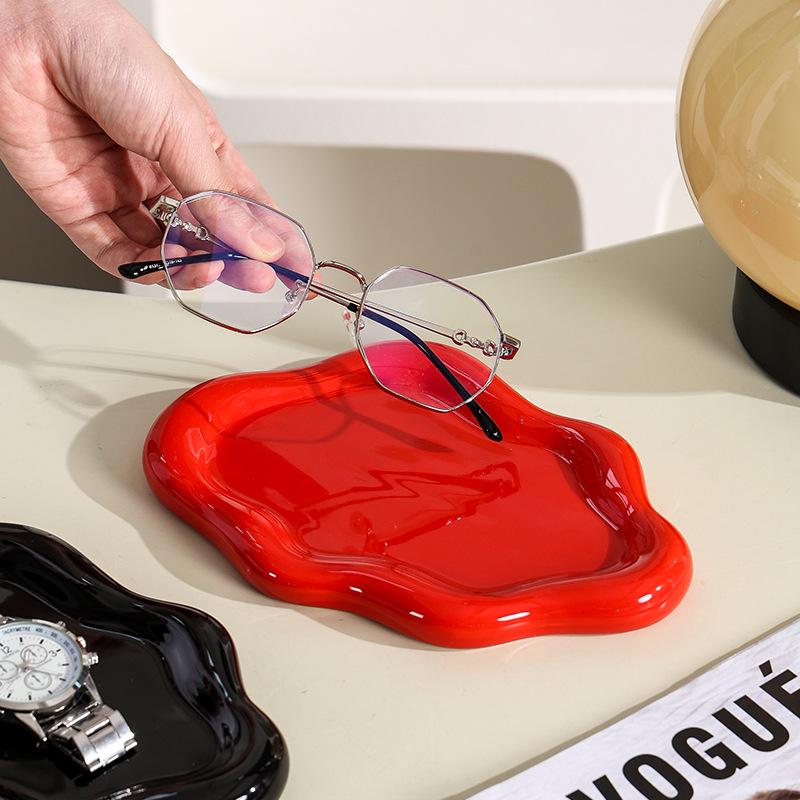 Simple Ceramic Red Cloud Plate Jewelry Pendulum Plate High Value Jewelry Plate Living Room Ornament Plate Key Storage Plate