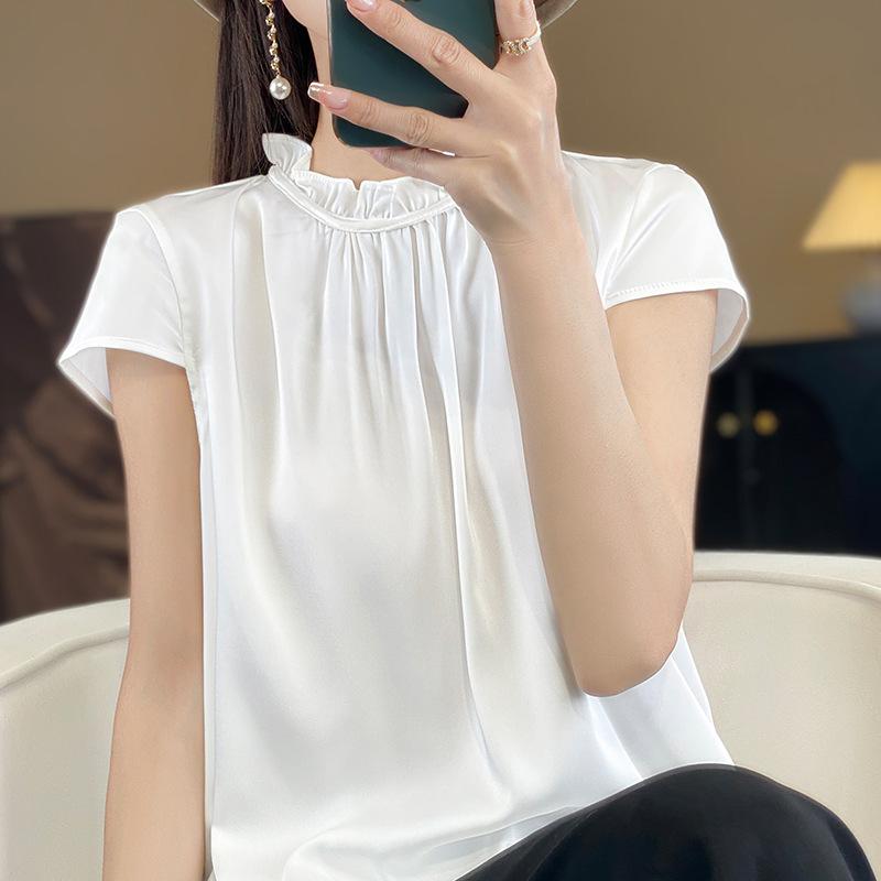 Top T-shirt da donna estiva in seta a collo mezzo alto con design laterale ad orecchio di legno, colore unito, top canottiera a maniche corte