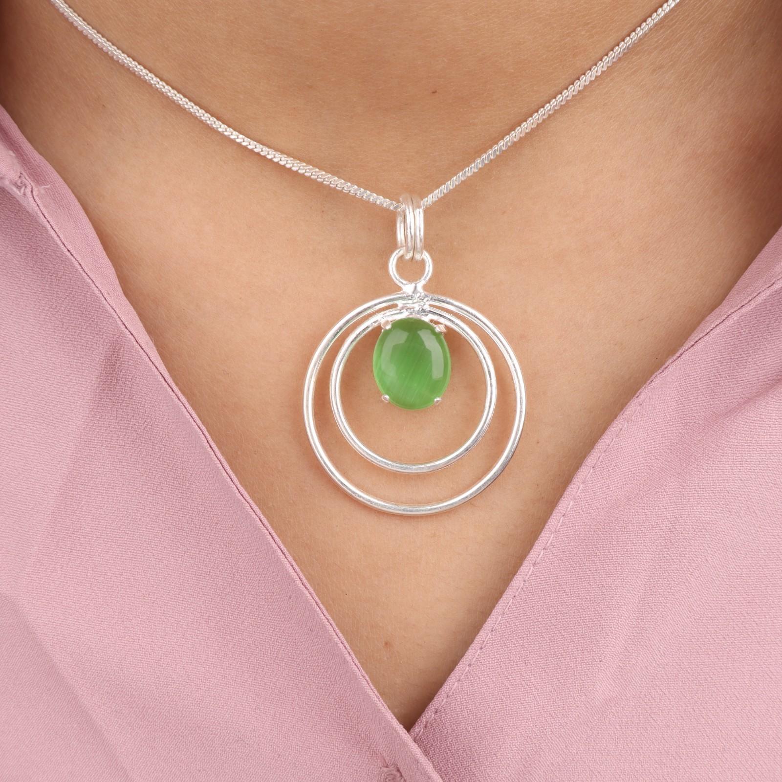 

Редкий зеленый камень кошачий глаз Ювелирные изделия из стерлингового серебра 925 пробы Ручная работа Подвеска 1,65 PP-61-44