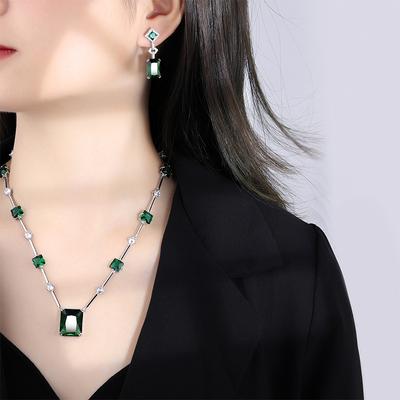 Set Accessori Atmosferico Simulazione Industria Pesante Smeraldo Cristallo Collana Orecchini Retrò Versatile Luce Lusso Donna