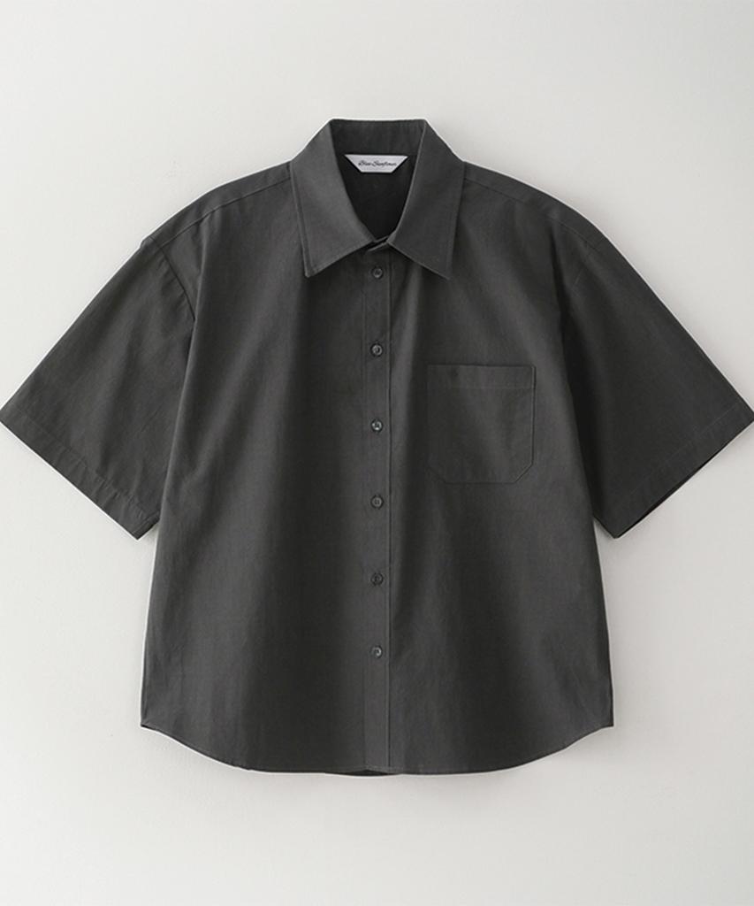 Beullusseonpeullawo Semi-Crop Formal Short Sleeve Shirt [Charcoal]