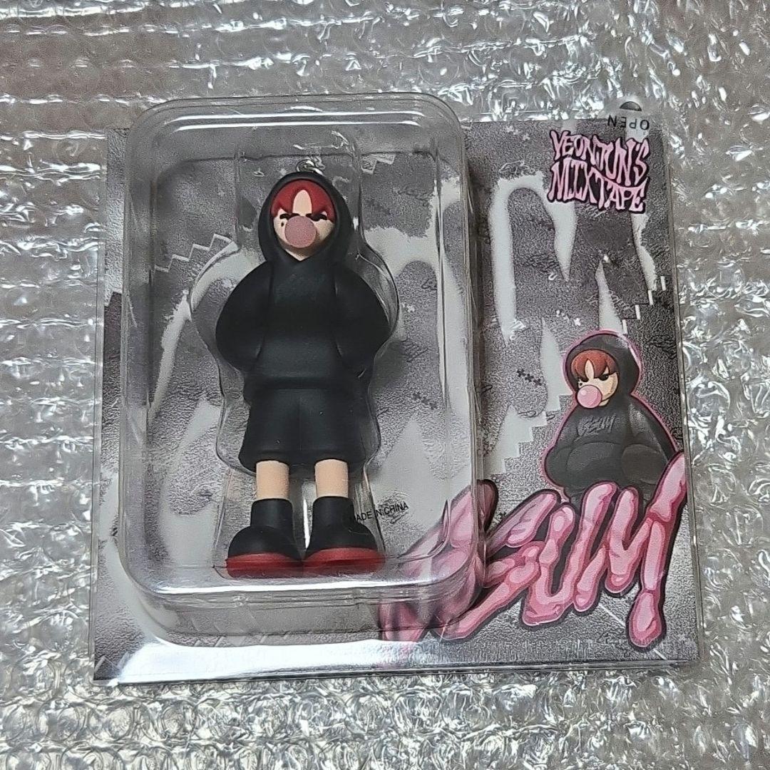 

[USED] TXT Yeonjun GGUM CD figure and trading card included