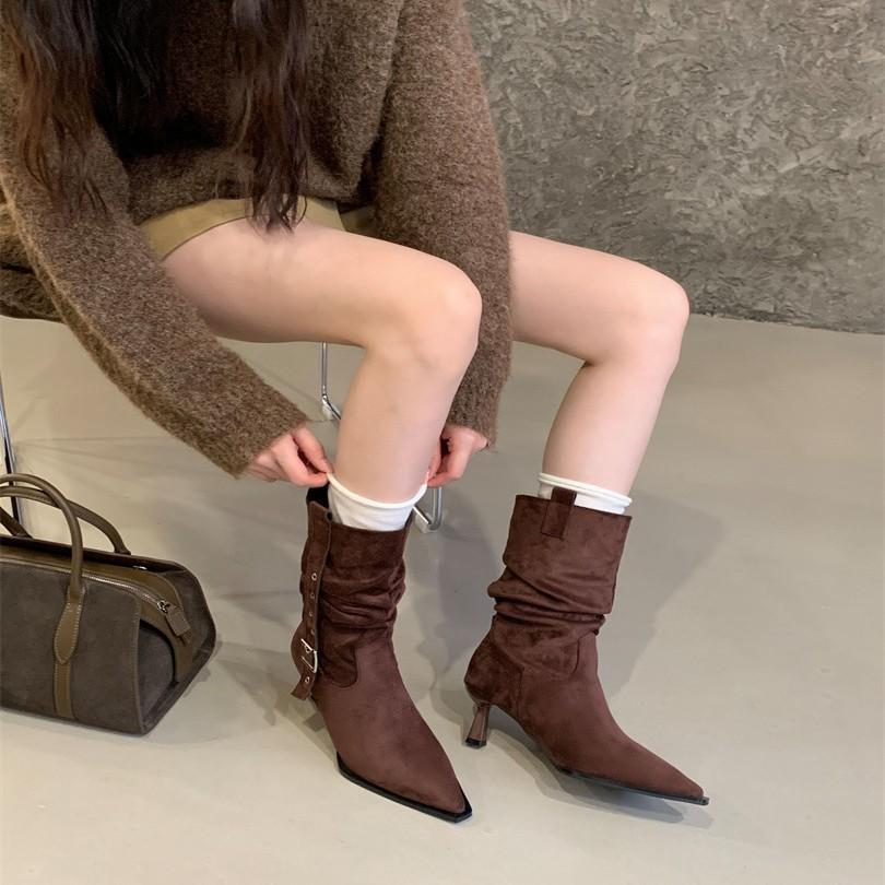 Pointed Retro Short Boots Women's 2025 New Maillard Boots Wasteland Suede Sleeve Western Boots
