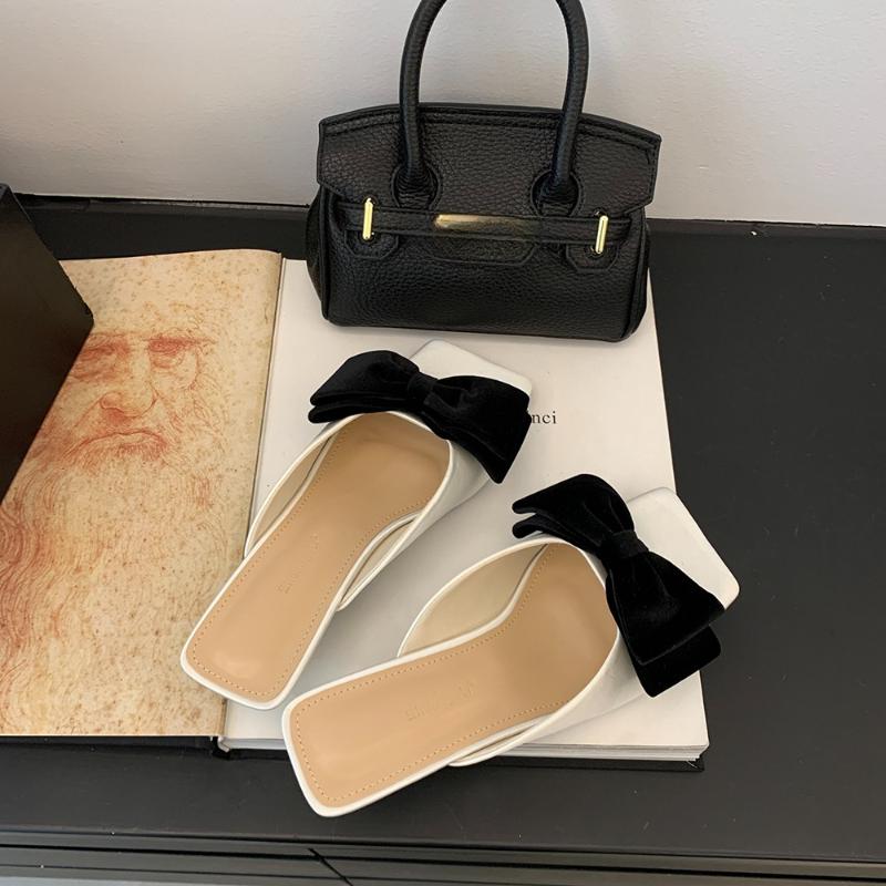 Fashion 2025 Fashion Bow Slippers Women's summer outdoor flats Comfortable square toe casual Shoes Anti slip light beach ladies slippers