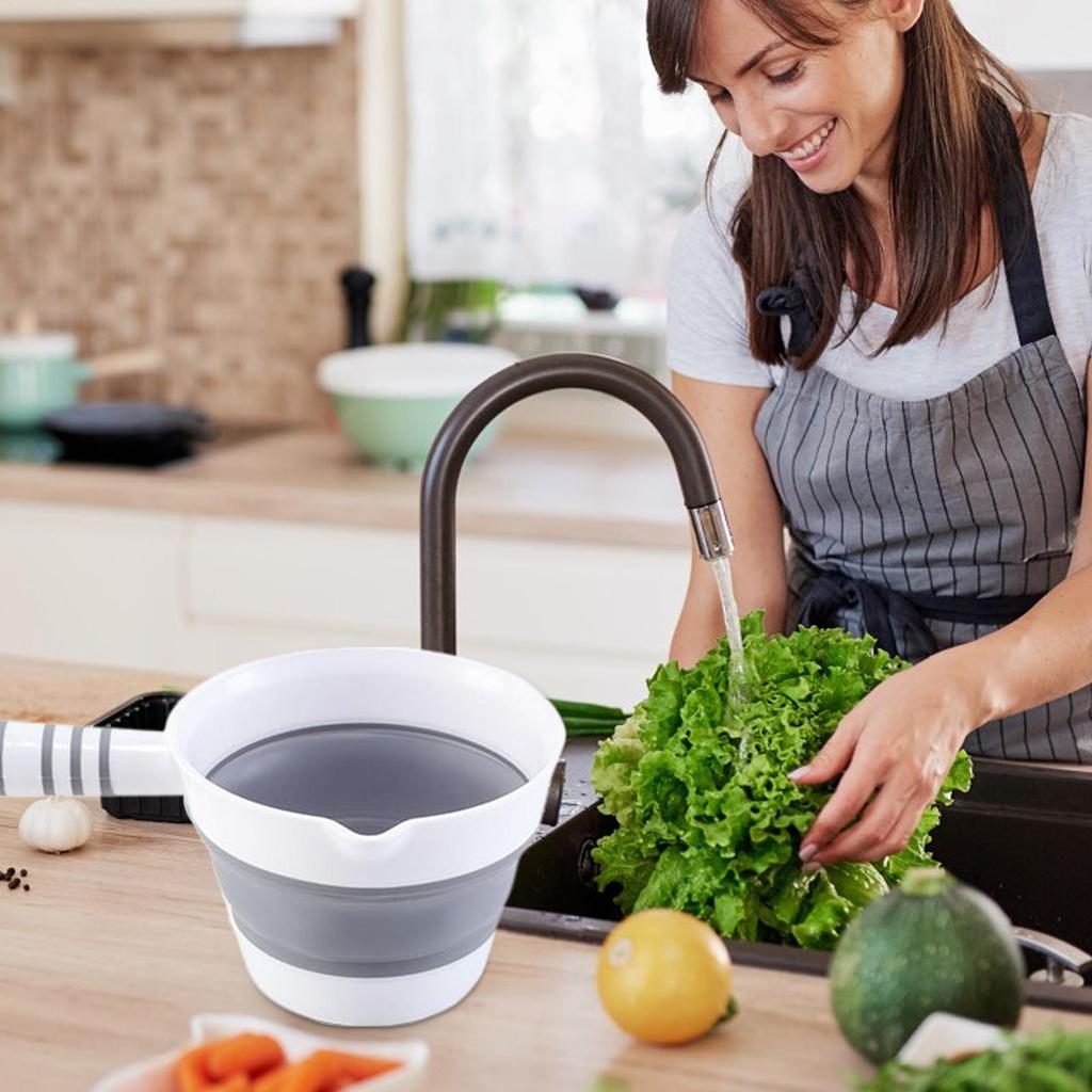 Foldable Water Ladle Bath Pourer Hangable Scoop Dipper Spoon for Garden Kitchen Cooking Shower Bathroom Daily Life