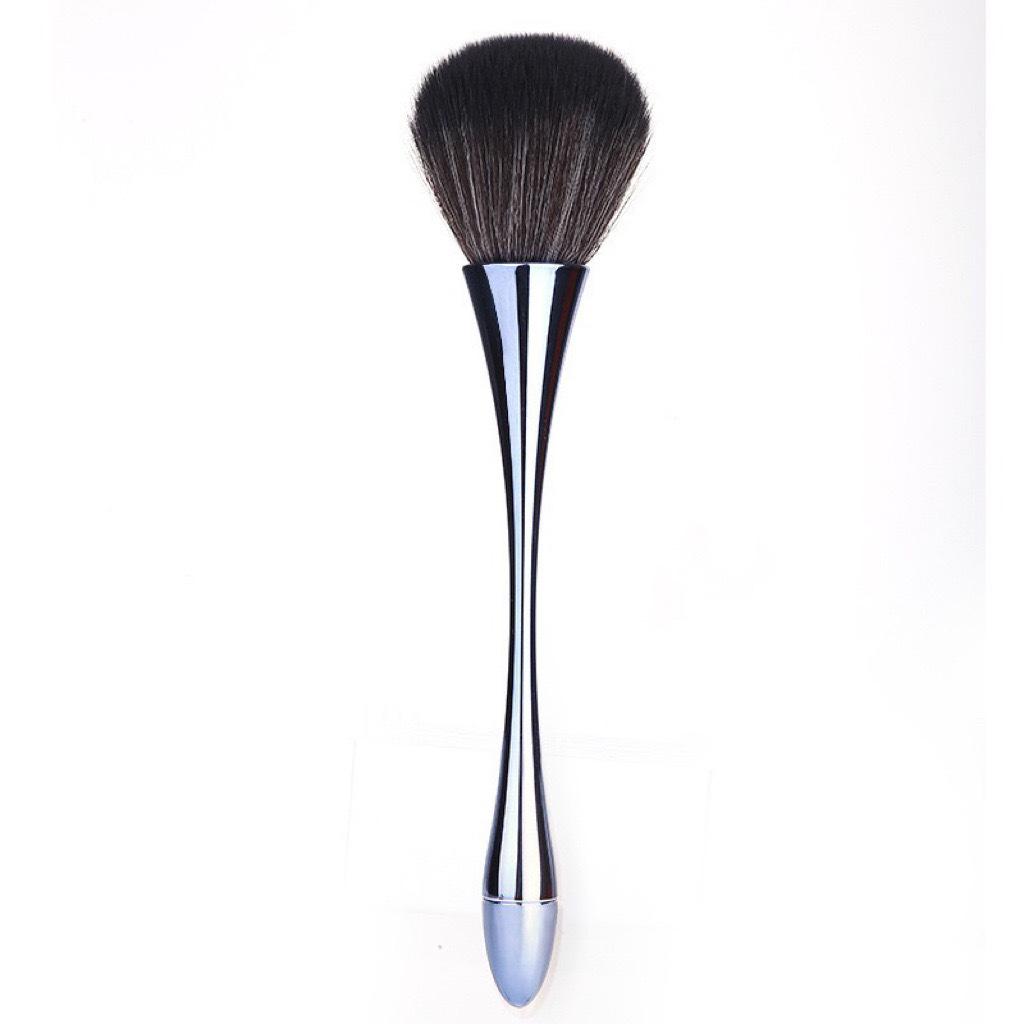 Rose Gold Goblet Makeup Brush: Soft, Loose Powder & Blush Tool for a Flawless Finish
