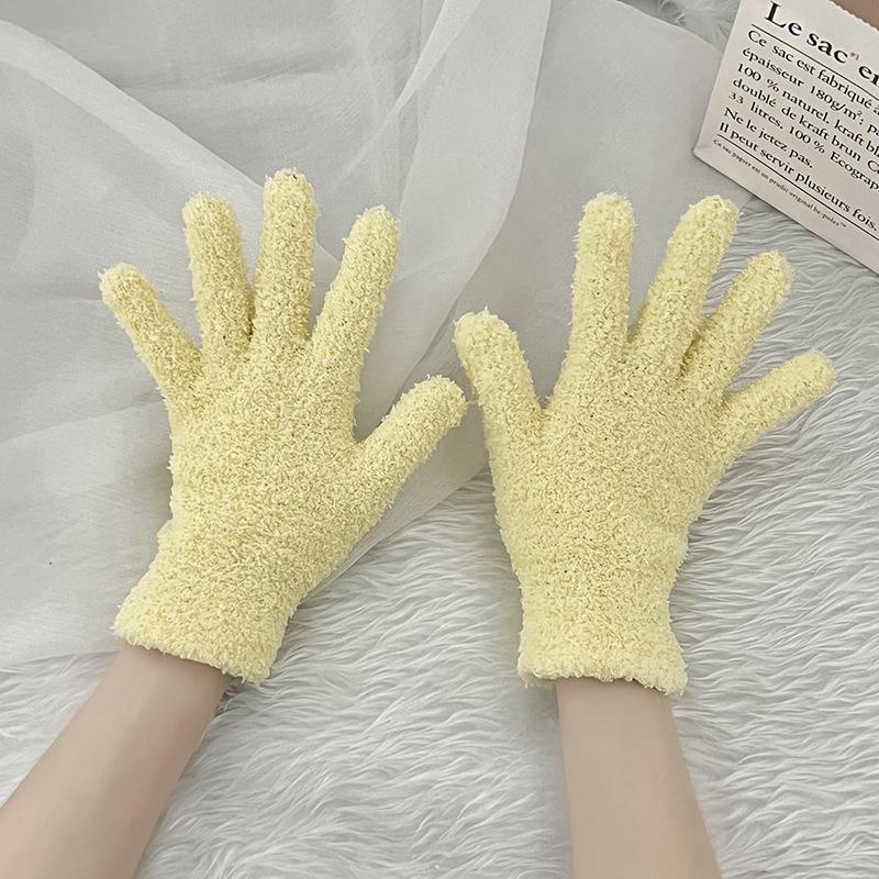 1Pair Anti Pilling Student Cute Writing Warm Gloves Gift Winter Fashion Coral Fleece Practicality Touchscreen Gloves Minimalist