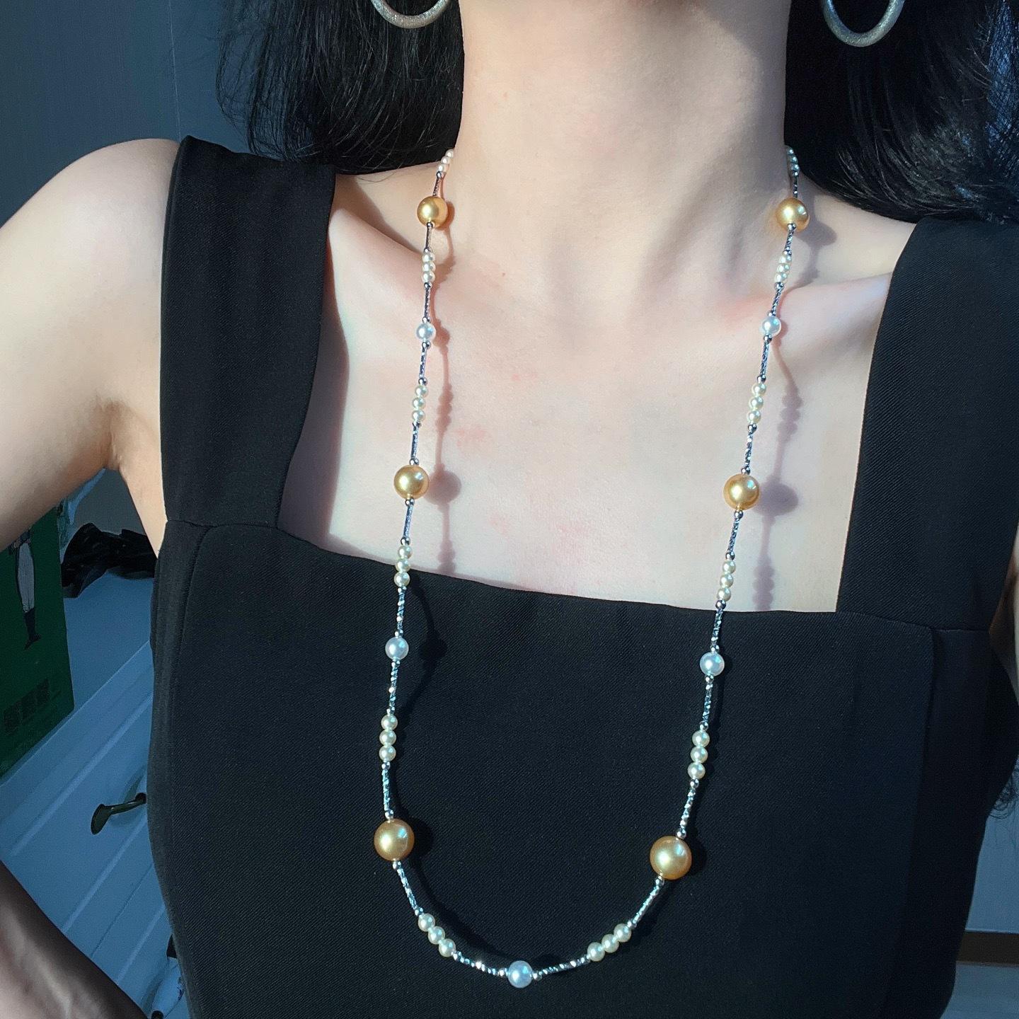 

Vintage High-Quality Strong Light Mixed Color Artificial Crystal Necklace Necklace Sweater Chain