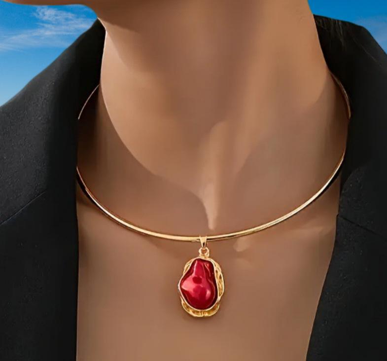 

Gold-Plated Baroque Faux Pearl Choker - Minimalist Retro Style