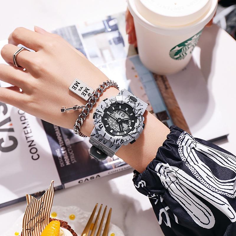 Trendy Cartoon Naruto Fan Style Watch For Teens Waterproof Electronic Movement 37mm Square Dial