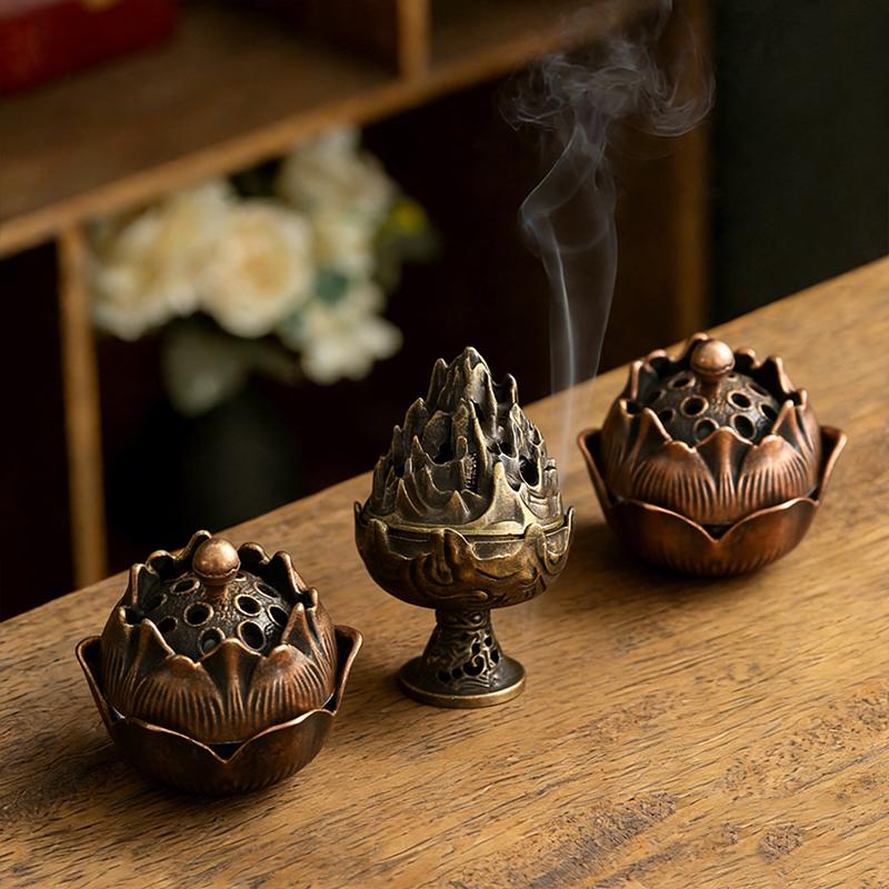 Vintage Alloy Incense Burner Stick Holder Three Legged Hollow Out Mini Sandalwood Censer Incense Burner Home Decoration