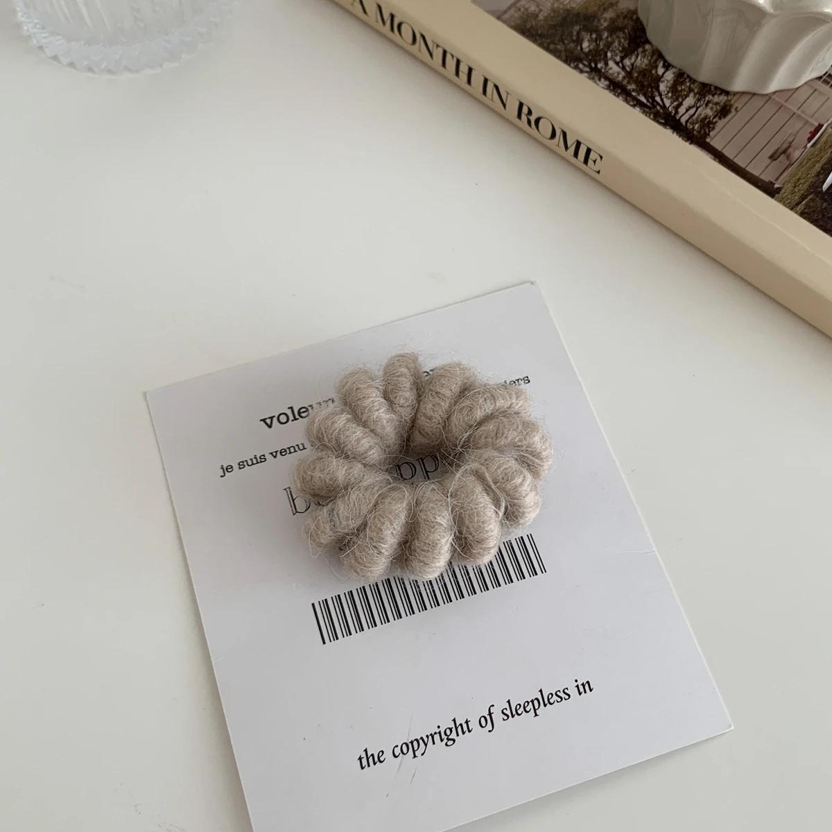 

Зимняя пушистая резинка для волос из телефонного провода, шерстяная, большого размера, спиралевидной формы, из каучука, эластичная, милые аксессуары для девочек и женщин