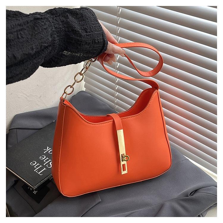 Taschen Neue trendige Damentaschen Frühling und Sommer einfache und vielseitige Schultertaschen Nischen-Achseltaschen