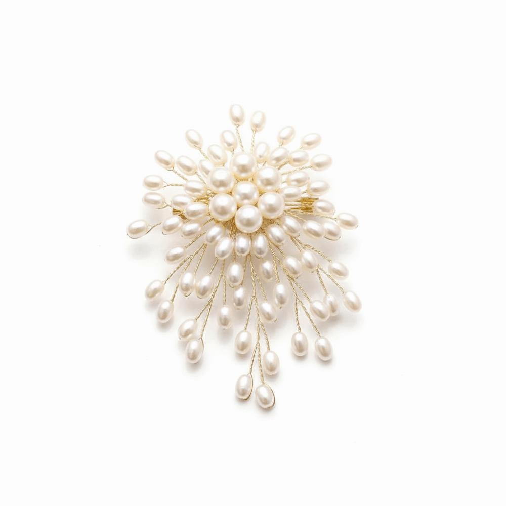 Elegant Lapel Pin Trendy Corsage Pin Fashion Woven Brooch  for Business Meetings and Parties