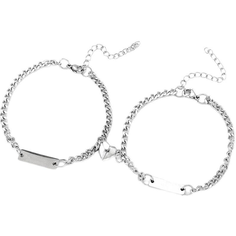 Graverte magnetiske armbånd for par – Matchende kjærlighetstilbehør for ham og henne