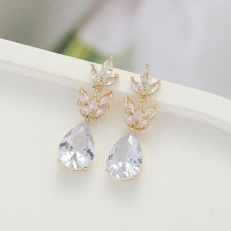 Flower Electroplated Water Droplets Small Fresh Horse Eye Zircon Earrings Silver Needle Light Luxury Bridal Stud Earrings Earrings Women Shine