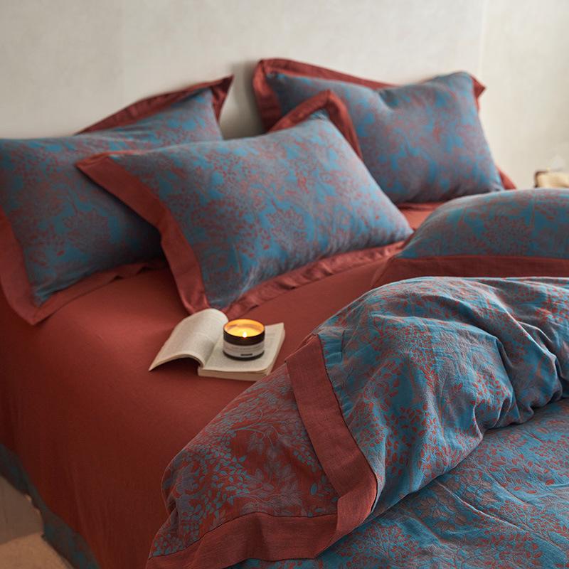 Retro Cotton Four-Piece Set: Yarn-Dyed Jacquard Bed Sheet & Duvet Cover for All Seasons