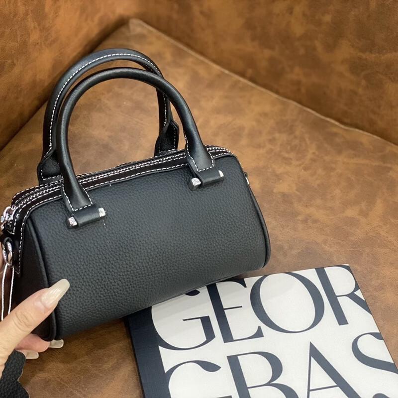 

Премиальная сумка-кроссбоди Boston Pillow от Douxiaozhu