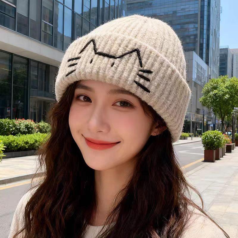 Winter hat women's new six-bearded cat solid color versatile knitted hat autumn and winter atmosphere artifact warm wool hat