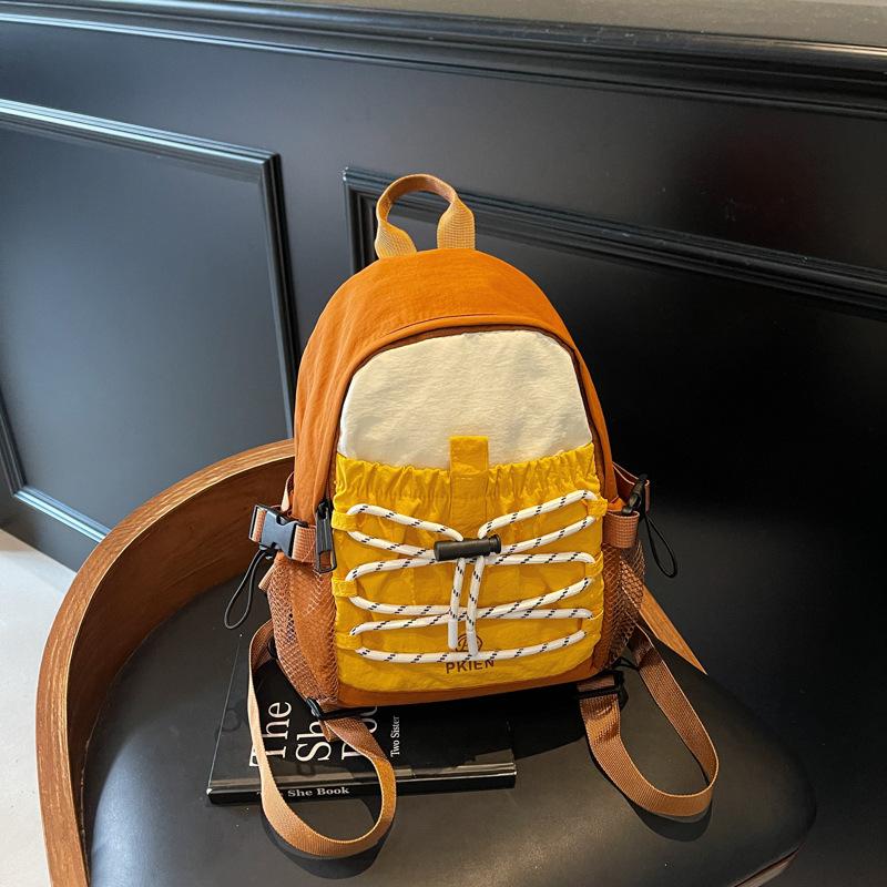 

Простая повседневная сумка для альпинизма на открытом воздухе 2025 лето новый портативный дизайн рюкзак спортивная дорожная сумка коричневый